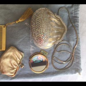 Evening bag with accessories